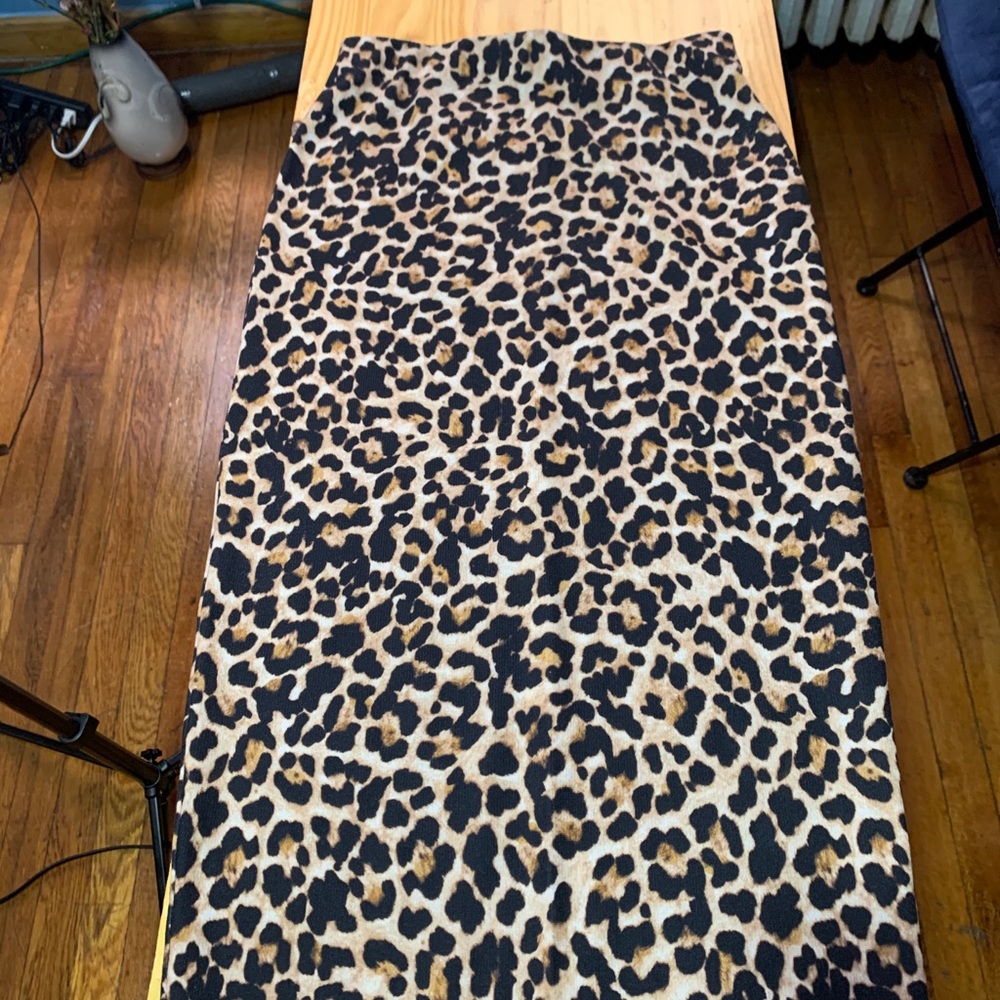Leopard print skirt